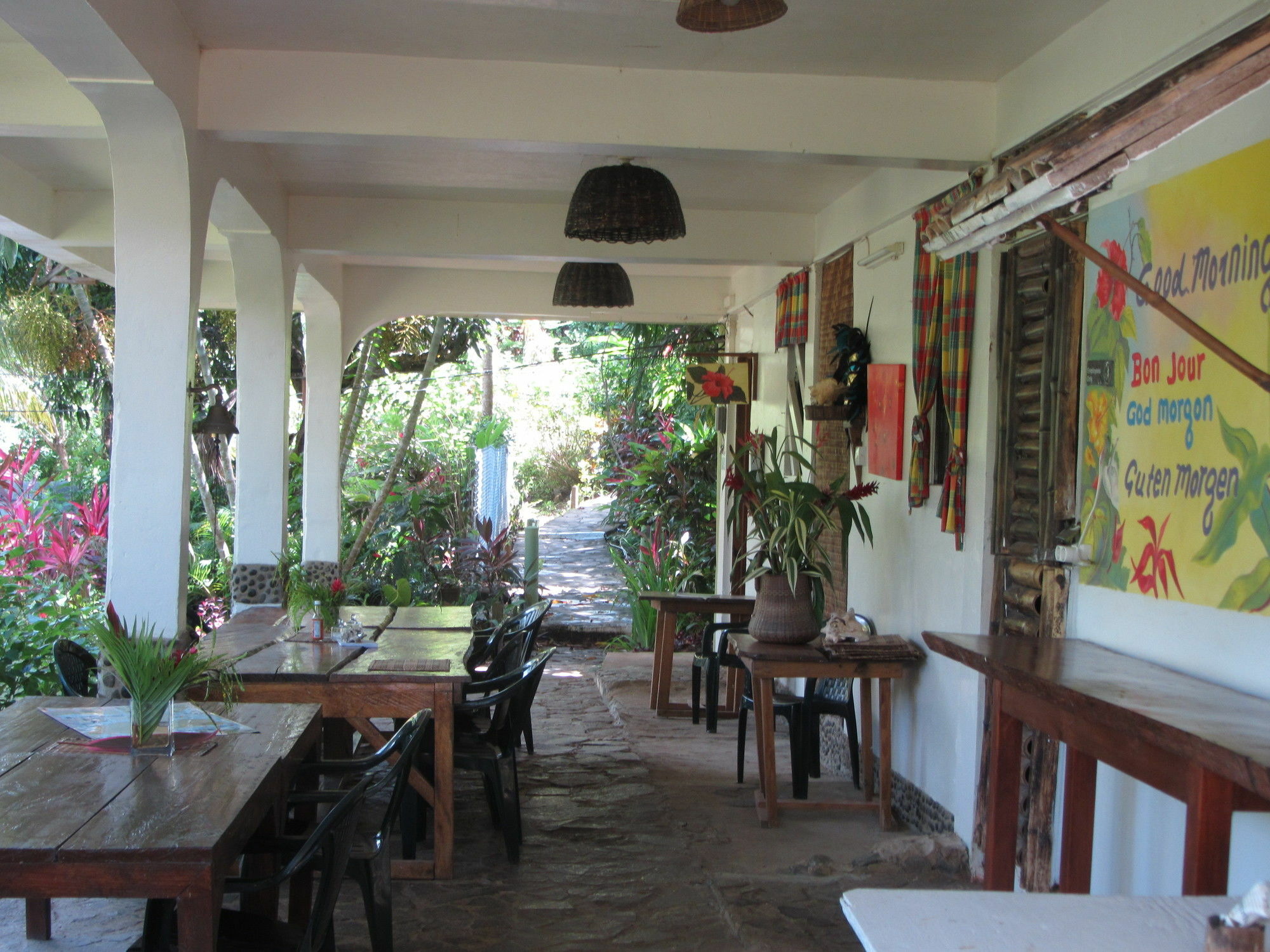 Hibiscus Valley Inn Marigot Exterior foto